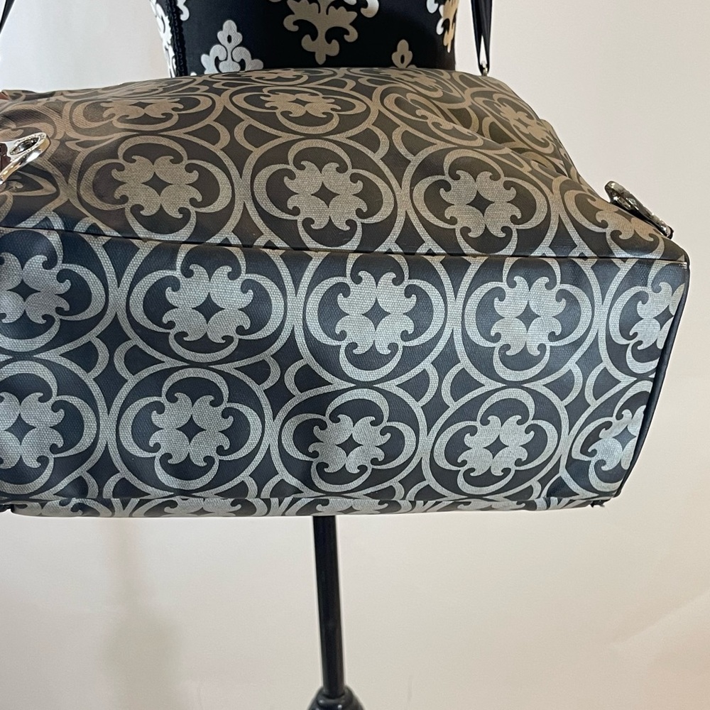 Petunia Pickle Bottom Boxy Diaper Bag - Picture 3 of 9